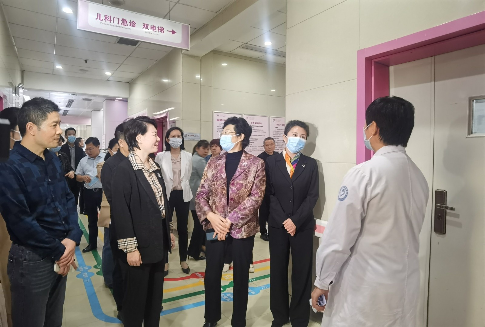 市人大副主任王绍玲一行莅临我院调研宫颈癌免费筛查工作